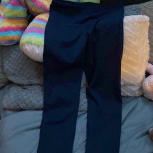 Dark blue cropped new balance leggings